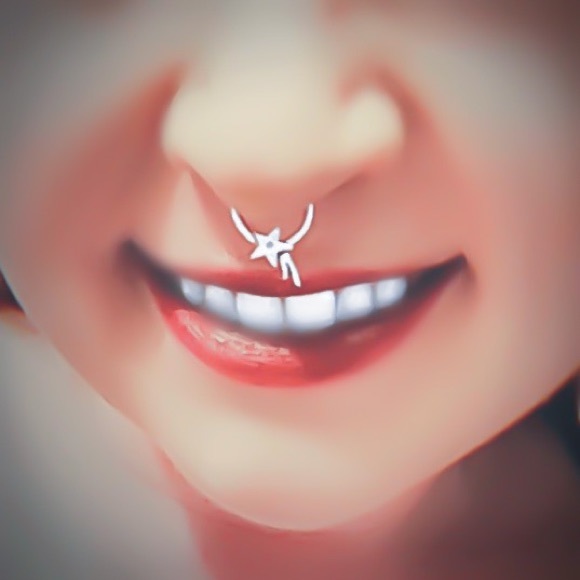 925 Sterling Silver Shooting Star Septum Ring or Daith Cartilage Hoop Earring - Picture 3 of 8